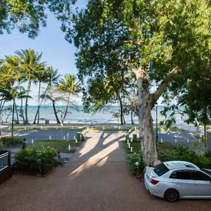 https://the-boutique-collection-603-on-the-beach.queenslandhotels.net